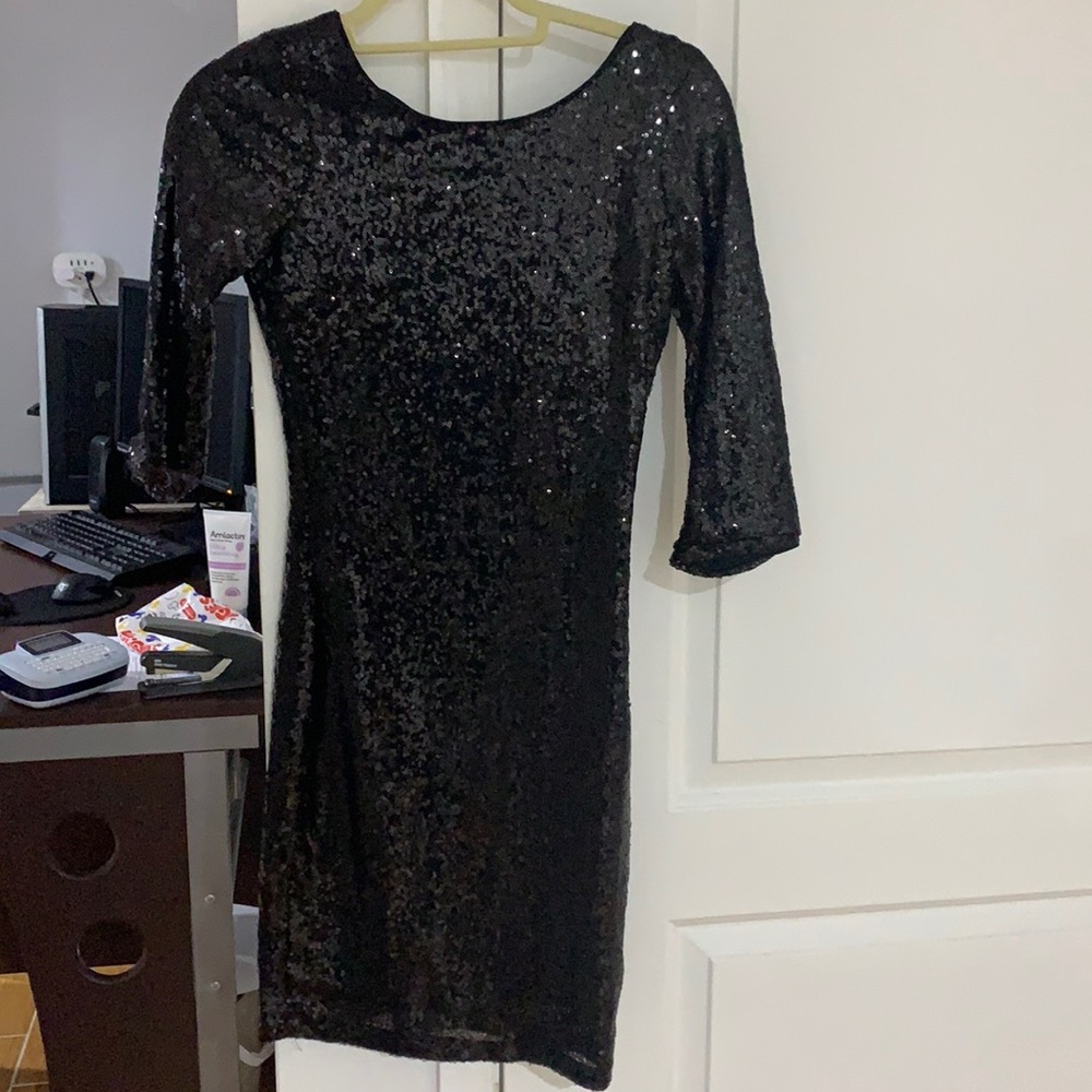 Black 3 1/4 sleeve sequin dress